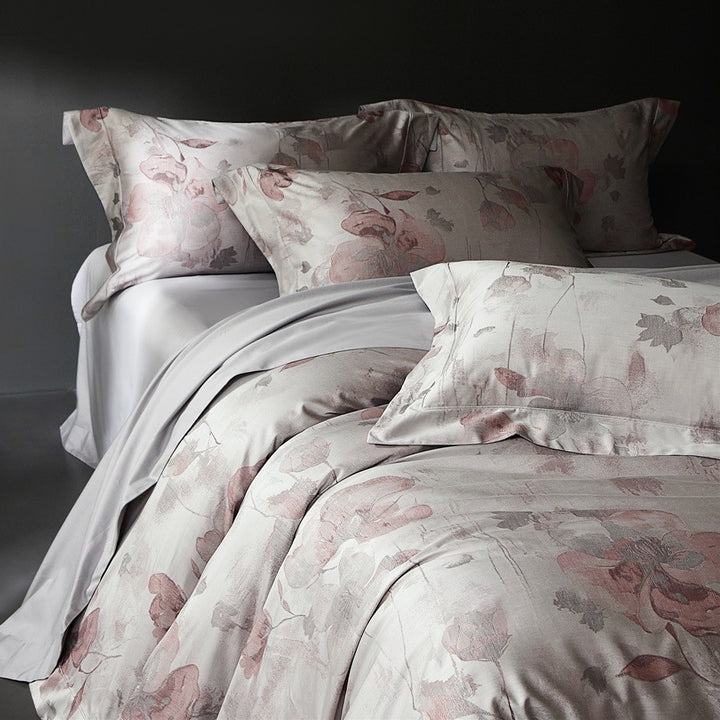 Premium Baumwollsatin-Bettwäschegarnitur mit Aquarell-Blumenprint und feiner Satinbiese