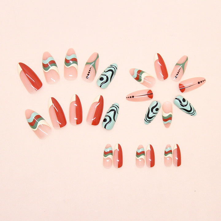 Künstlerische Nagelkunst Karnz