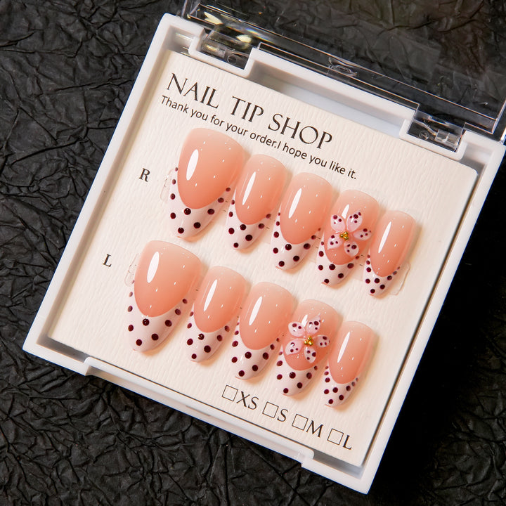 Florale Akzent Press-On Nagelspitzen