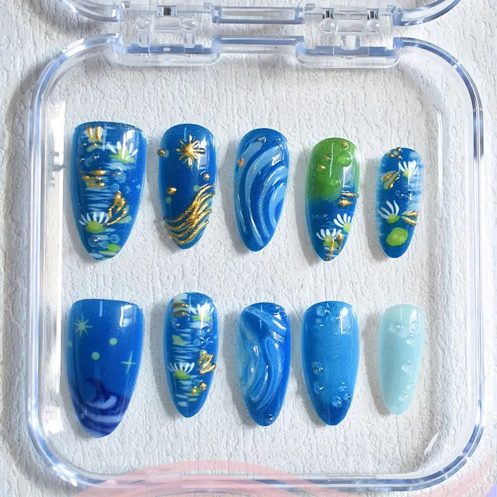 Künstlerisches Nageldesign Karnz