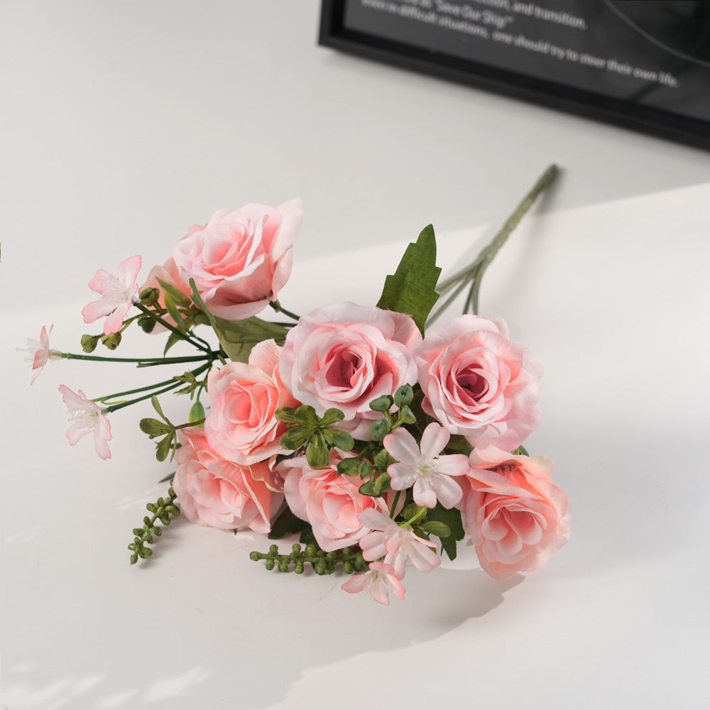 Künstliche Blumenarrangement