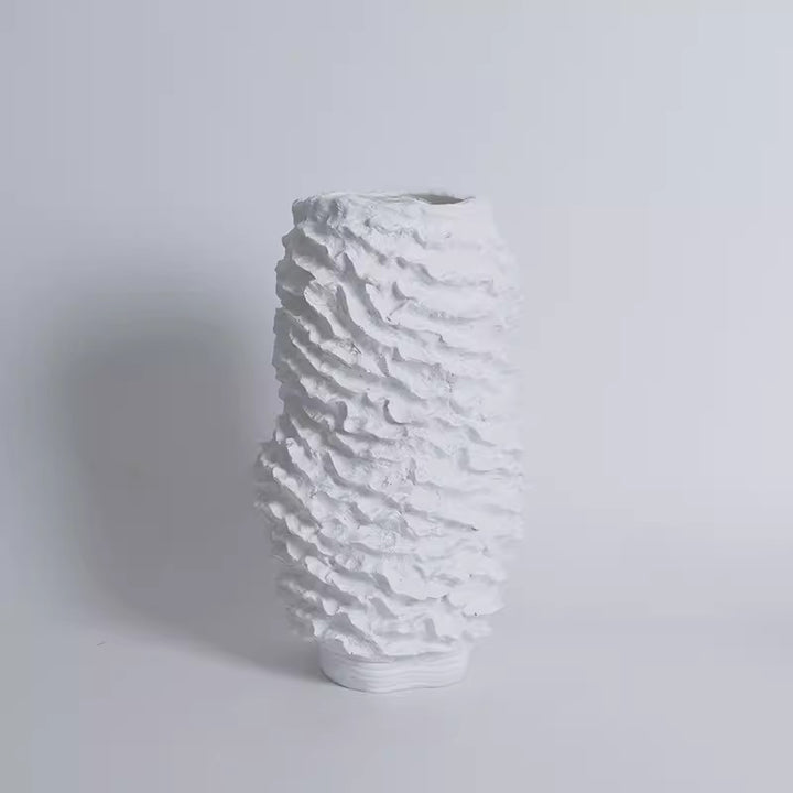 Empfindliche skulpturale dekorative Vase