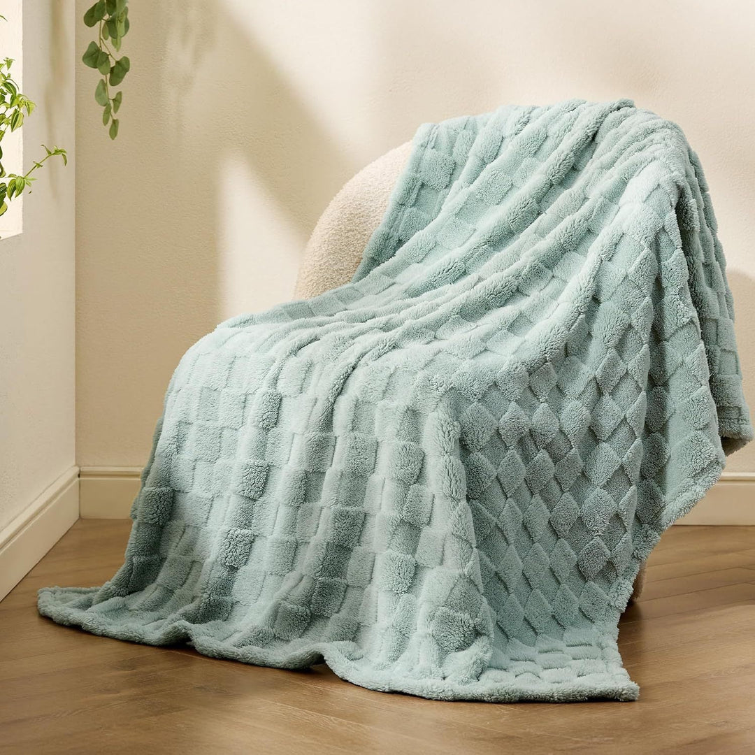 Reversibles Cozy Fleece Blanket Karnz