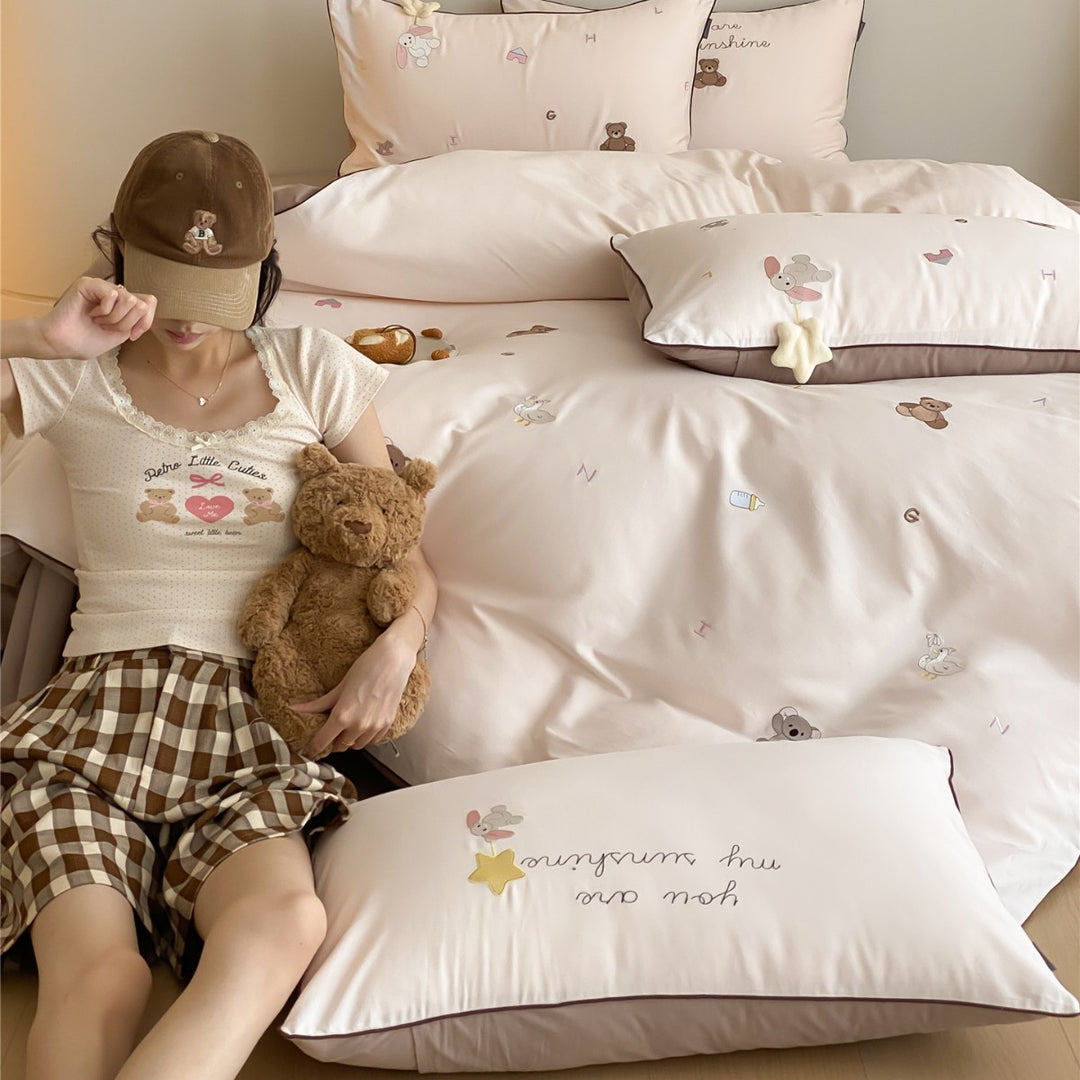 Weiches Baumwollsatin-Bettdeckenbezug-Set mit verspielten Tiermotiven undmini bestickten Motiven