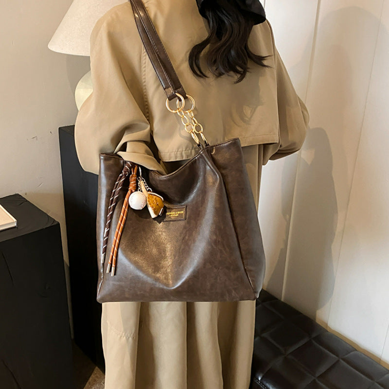 Luxuriöse Vintage-inspirierte Handtasche Karnz