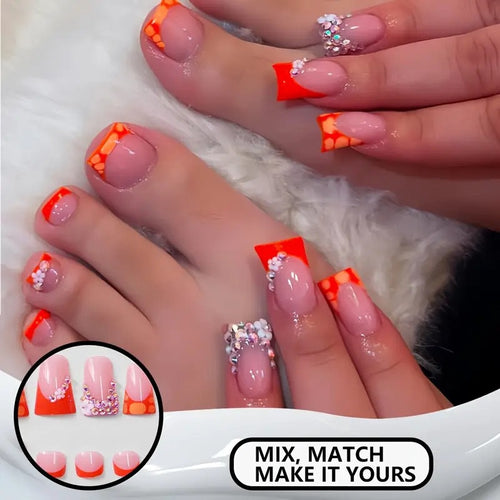 Stylisches Glamour Nagelset Karnz