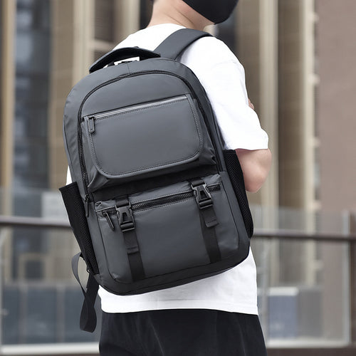 Geräumiger Organizer-Rucksack Karnz