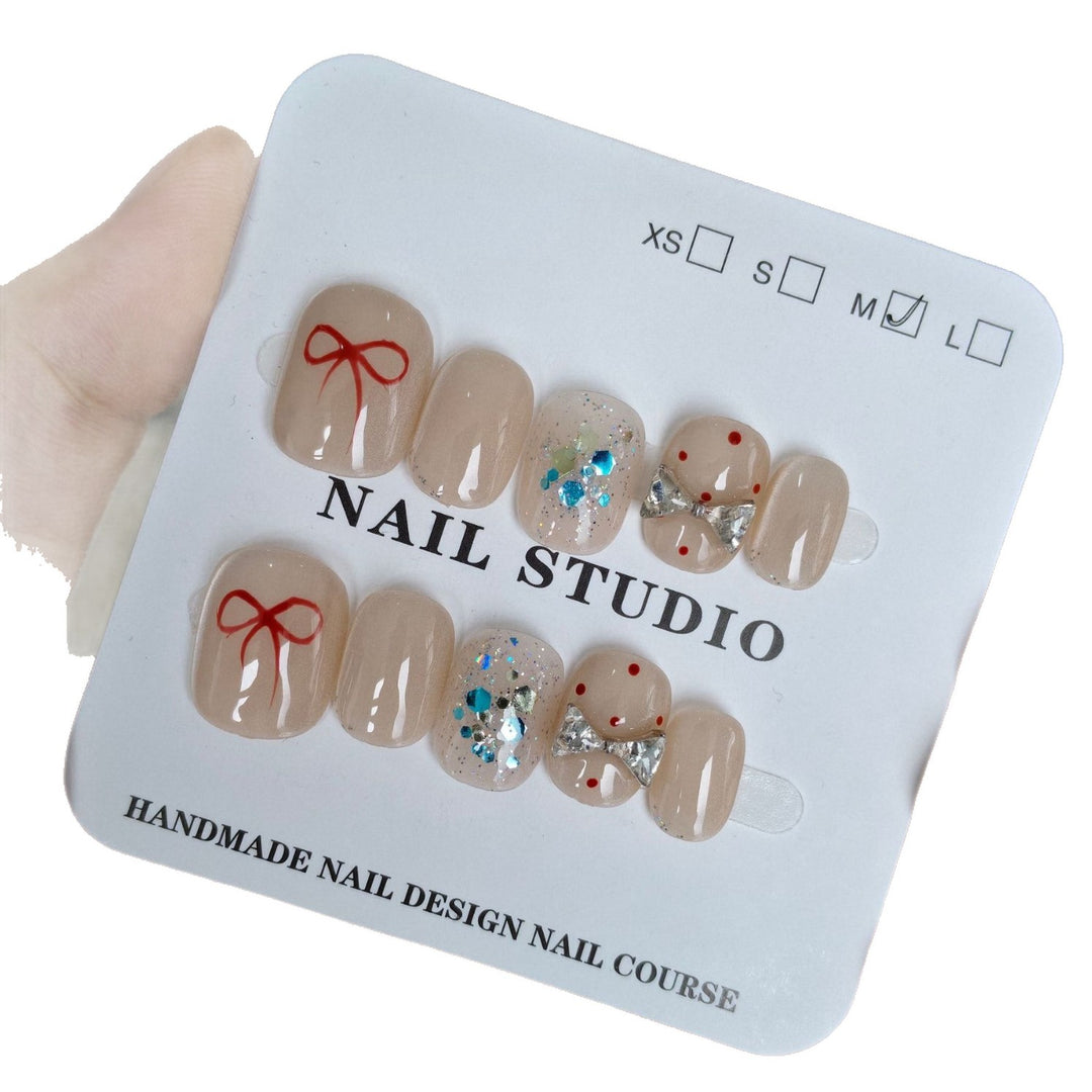Handgemachte Nagelkunst Karnz