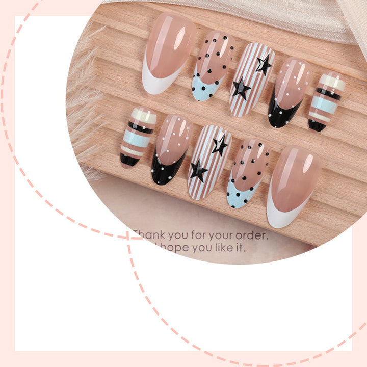 Künstlerisches Gradient Press-On Nagelset Karnz