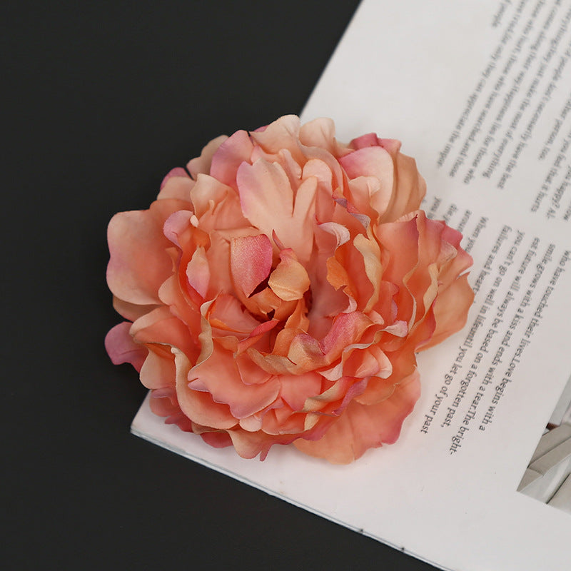Dekorative Stoff Blumenbrosche