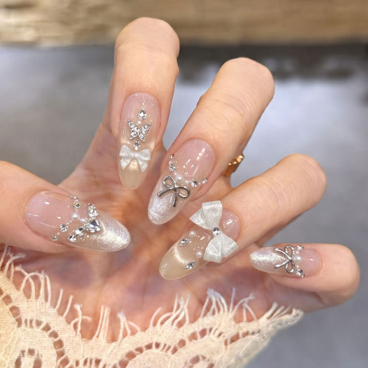 Glamouröses mit Schleifen verziertes Press-On Nagelkunst Set Karnz