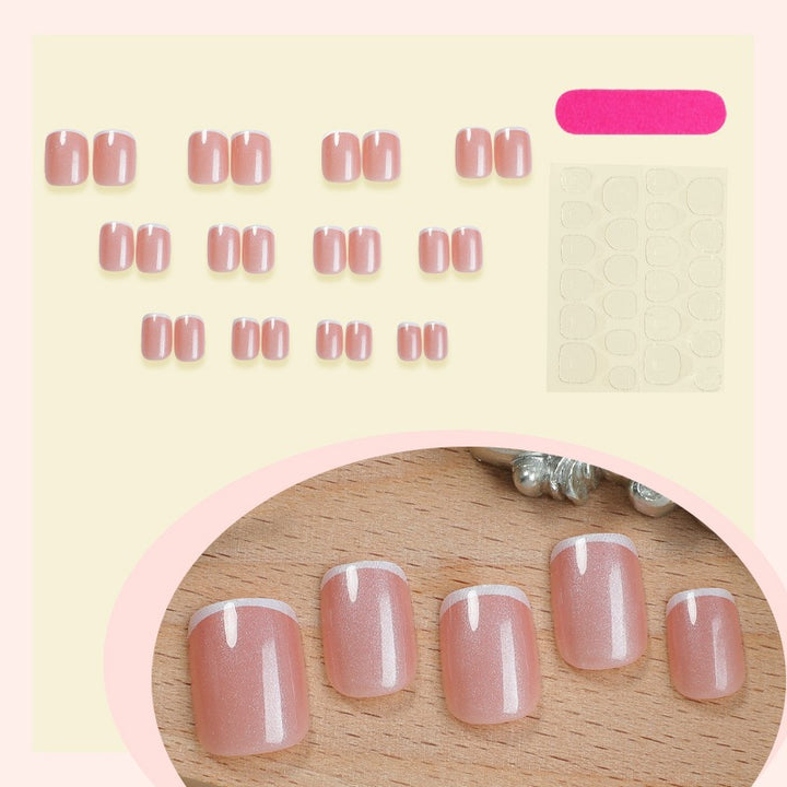 Kunstnagelset mit sanften Petal-Finish und flexibler Passform Karnz