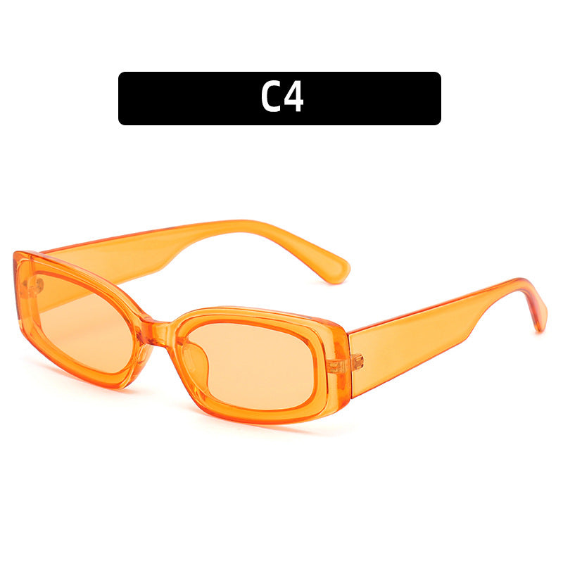 Stylische rechteckige Rahmenbrille