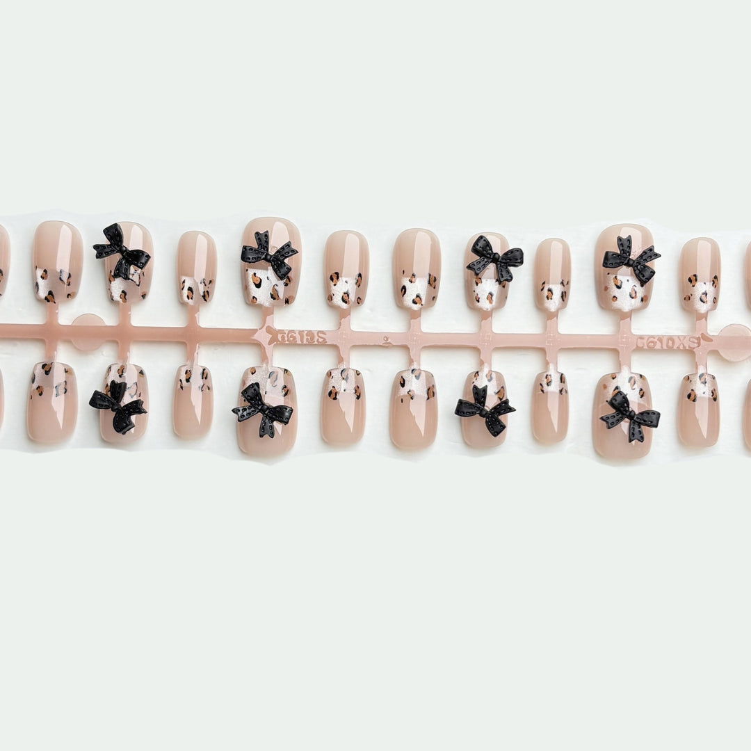 Kreatives Cartoon-Themen Press-On Nagelset