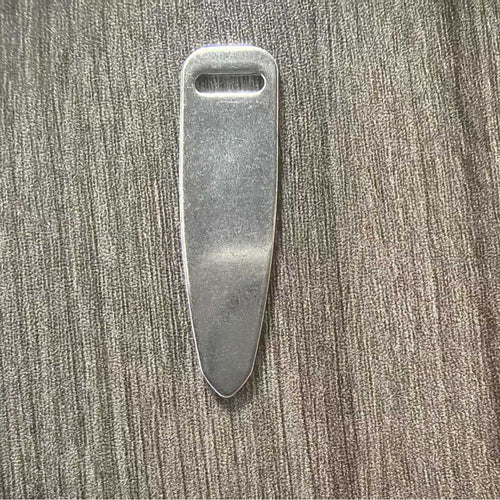 Metallischer Schuhanzieher Karnz