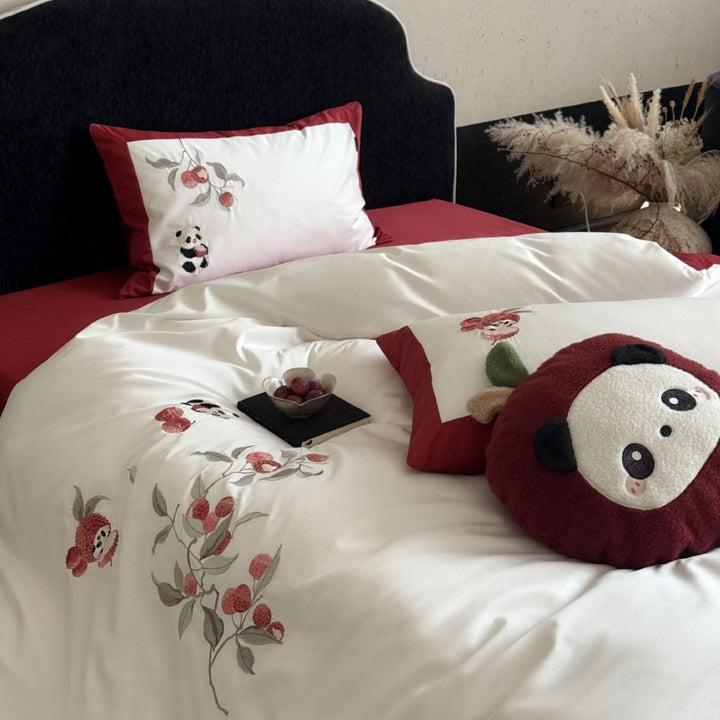 Bestickte Baumwollsatin-Bettwäschegarnitur mit floraler Apfel- und Panda-Applikation Karnz