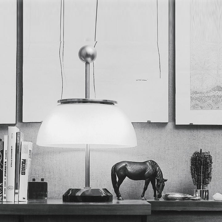 Elegante gefaltete Schirm Tischlampe