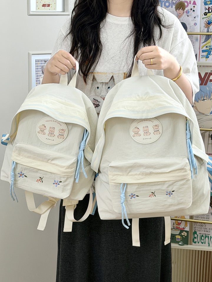 Charmanter bestickter Rucksack