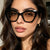 Damen modische Sonnenbrille mit elegantem Cat-Eye-Design und strapazierfähigem Rahmen Karnz