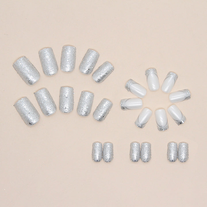 Elegante Kristallakzent Press-On Nagelspitzen Karnz
