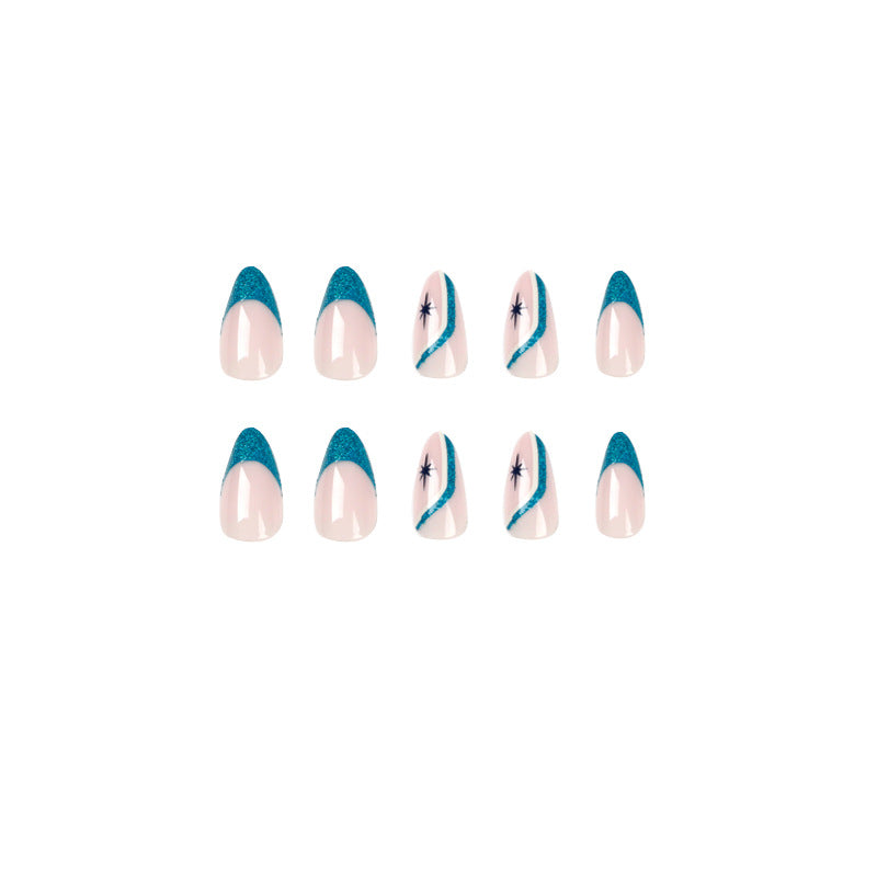 Elegante Stiletto-Nägel mit Glitzer- und Ombre-Design Karnz