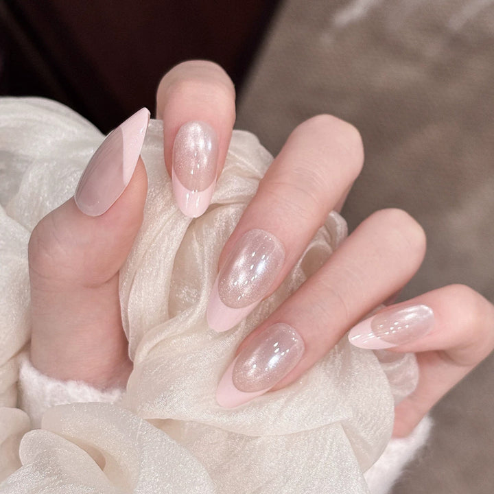 Elegantes Französisches Spitzen-Nagelset