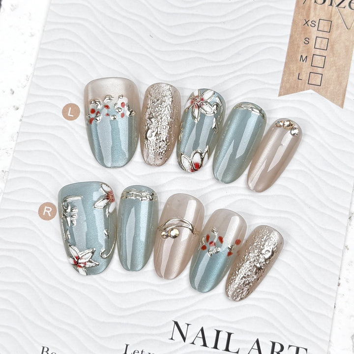 Dekorativer Press-On Nagelkunst Set mit einzigartigen floralen Akzenten