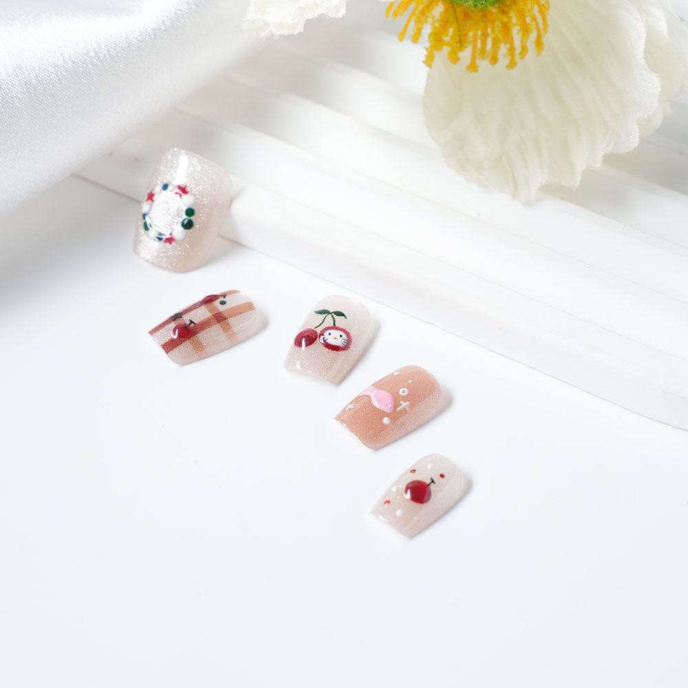 Künstlerisches Press-On-Nagelset mit fantasievollen Designs Karnz