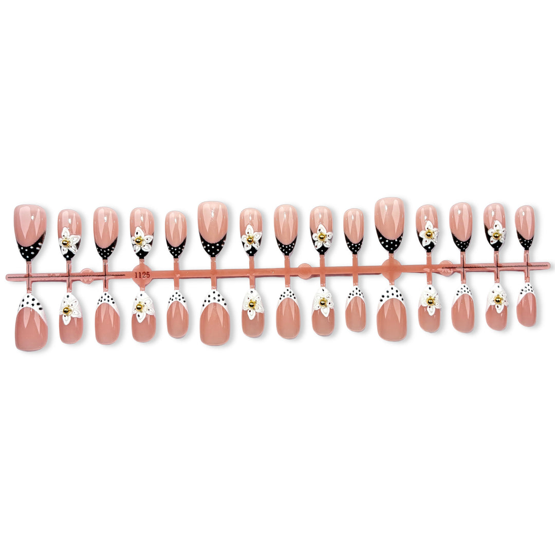 Elegante thematische Press-On-Nagelkollektion