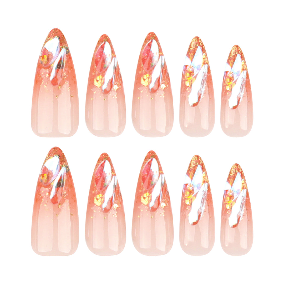 Glamouröse Stiletto-Nägel mit funkelndem Glitzer Karnz