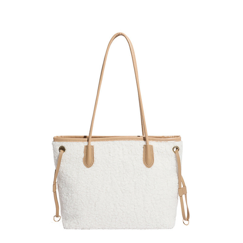 Oversized Faux Fur Tragetasche Karnz