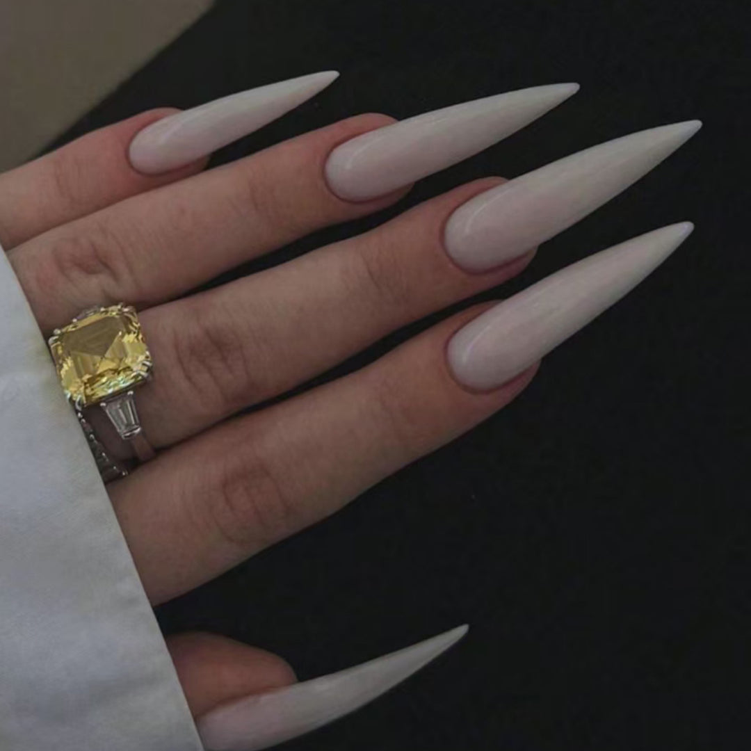 Stiletto-Nagel-Verstärkungen Karnz