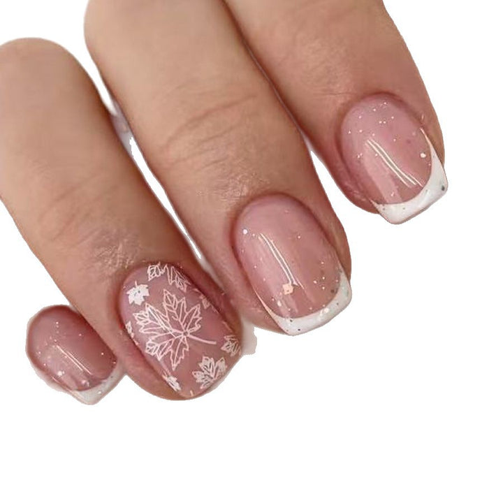 Künstlerische herbstliche Nagelkunst Karnz