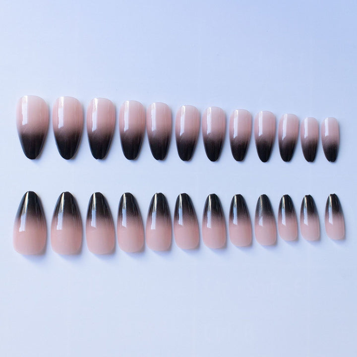 Stilvolles Ombre Stiletto Nagelkunst