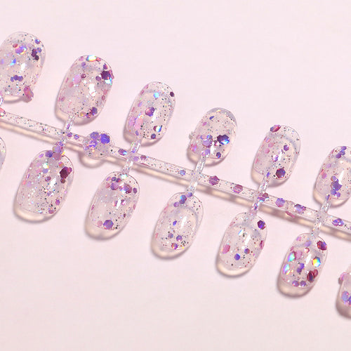 Glitzer-infused Press-On Nagelspitzen Karnz