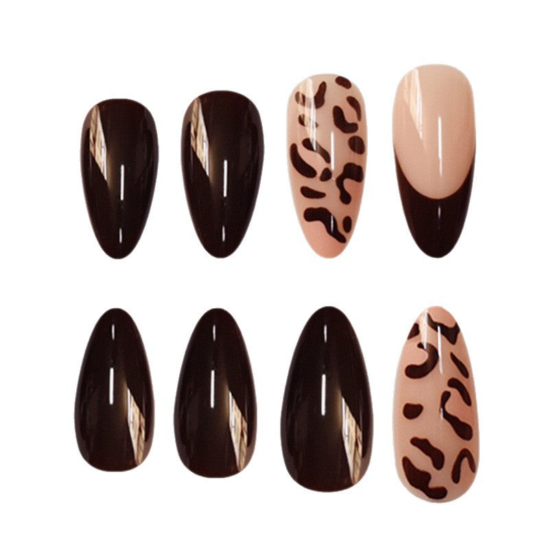 Elegante Stiletto Press-On Nägel mit Tierdruckdesign Karnz