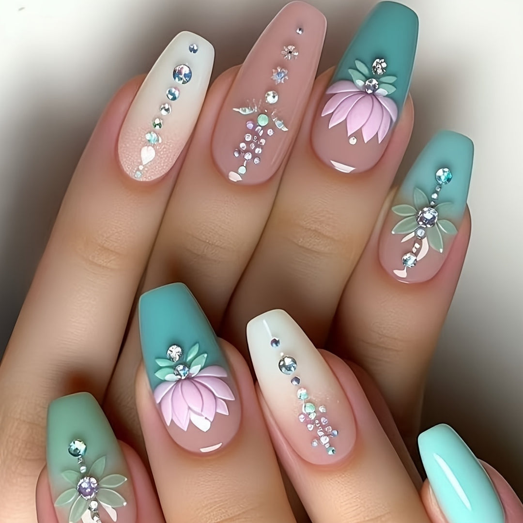 Floral und Edelstein Nagelkunst Verlängerungen Karnz