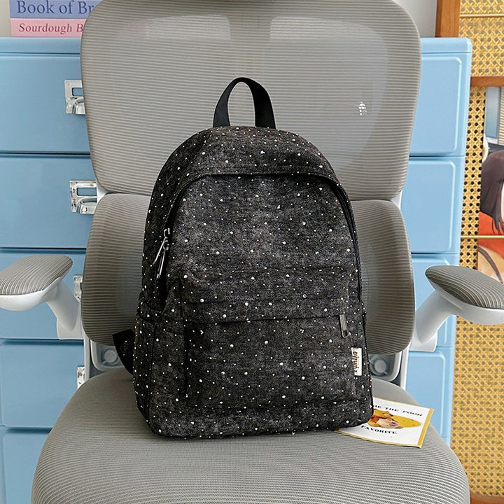 Lässiger leichter Rucksack mit gepunktetem Design Karnz