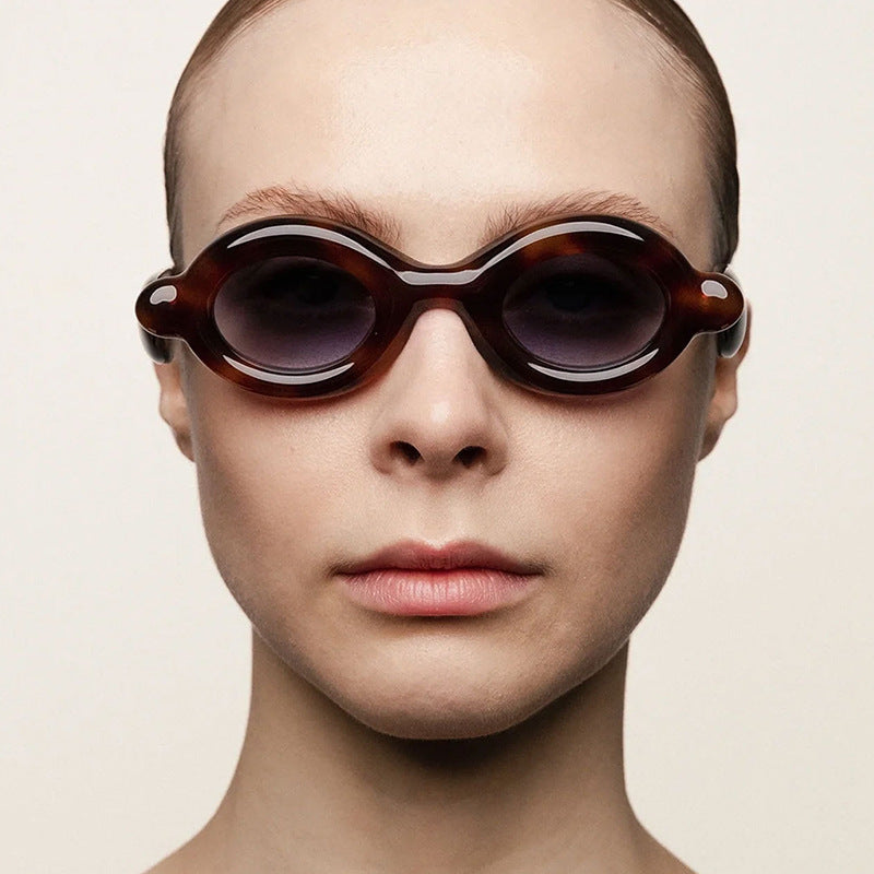 Damen Sonnenbrille im trendigen Retro-Design mit ovalen Gläsern Karnz