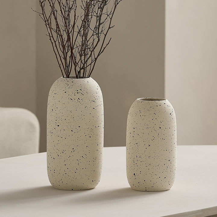 Elegante und Kunstvolle Keramikvase Karnz