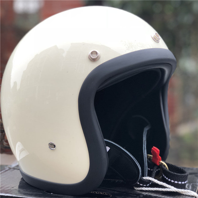 Klassischer Halbschalen-Motorradhelm Karnz