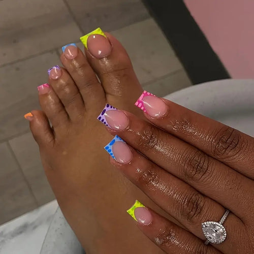 Trendige Dekorative Press-On Nagelkunst Karnz