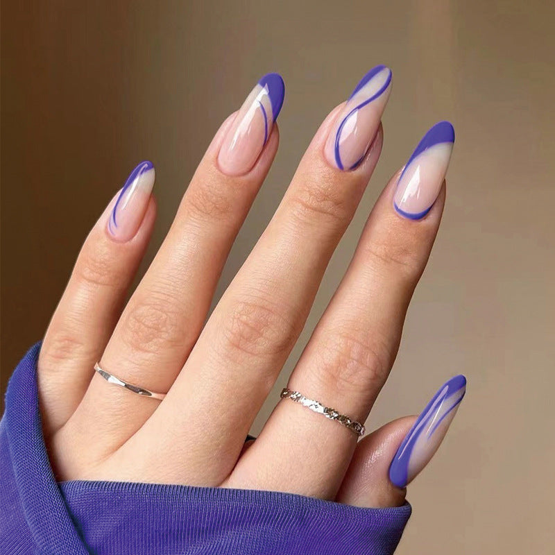 Künstliche Gel-Nägel mit elegantem Design Karnz