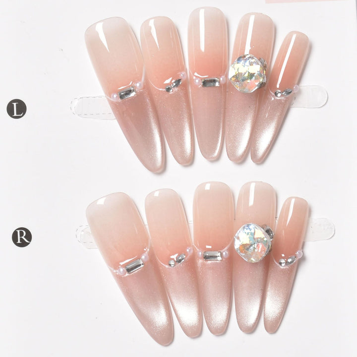 Glamorous Press-On Nail Set Karnz