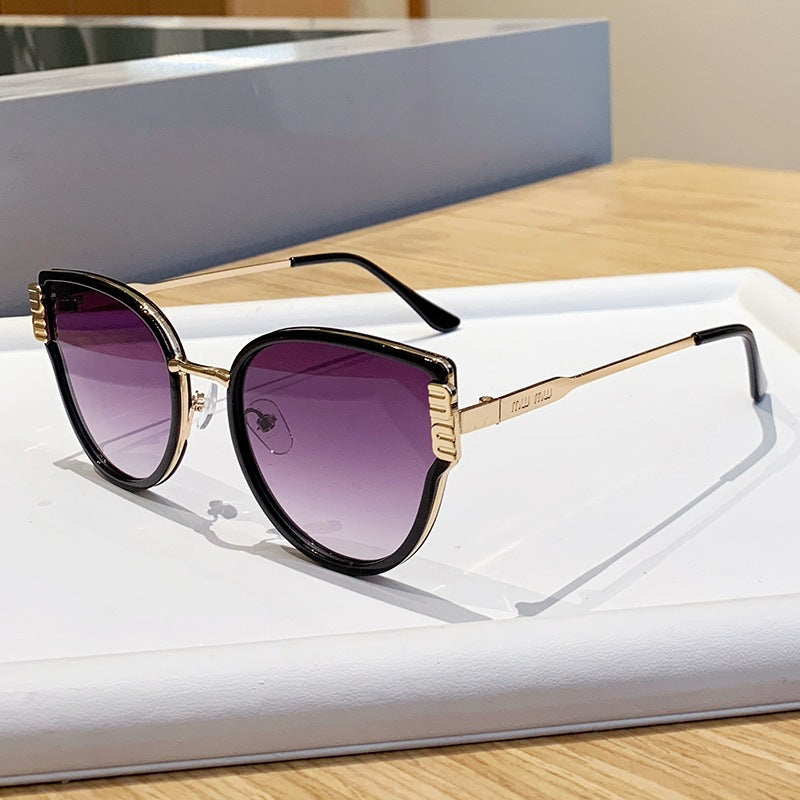 Damen Cat-Eye Sonnenbrille mit eleganten akzentuierten Gläsern Karnz