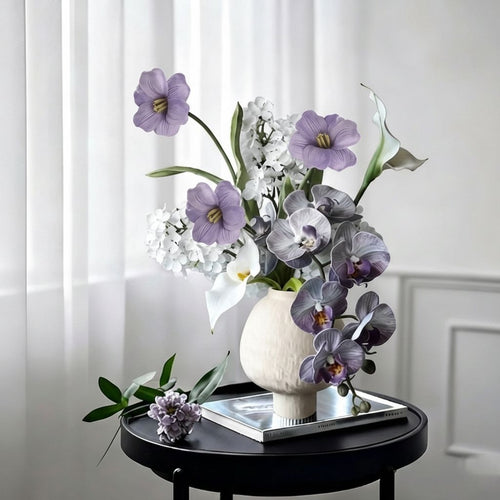 Elegante florale dekorative Anordnung