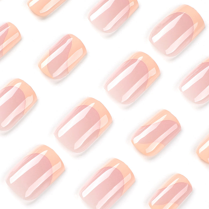 Gel-Nägel mit elegantem Design Karnz