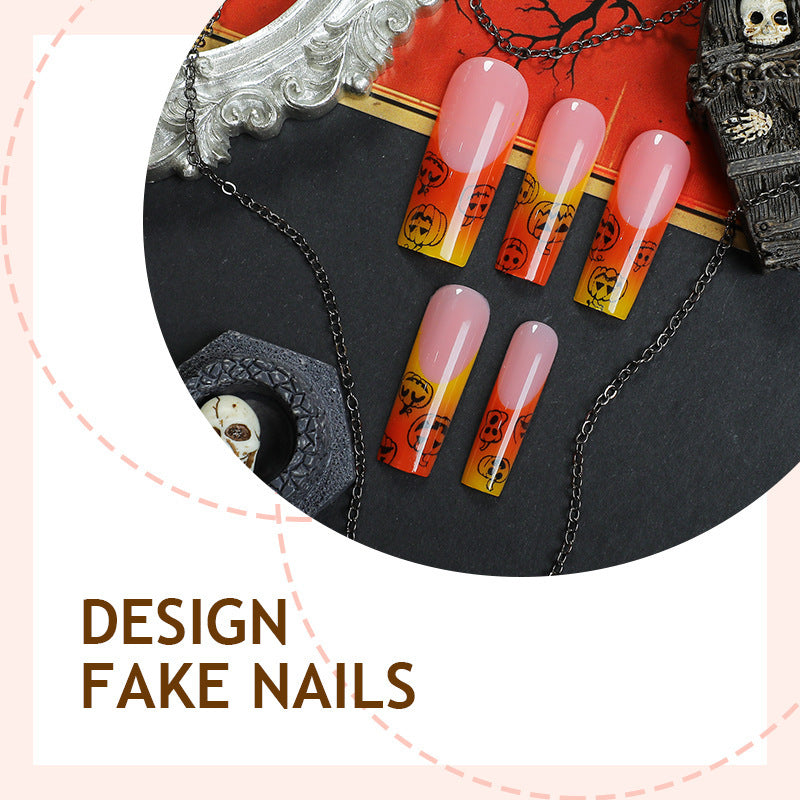 Kunstnagelset mit Halloween-Motiv und Glitzer Karnz