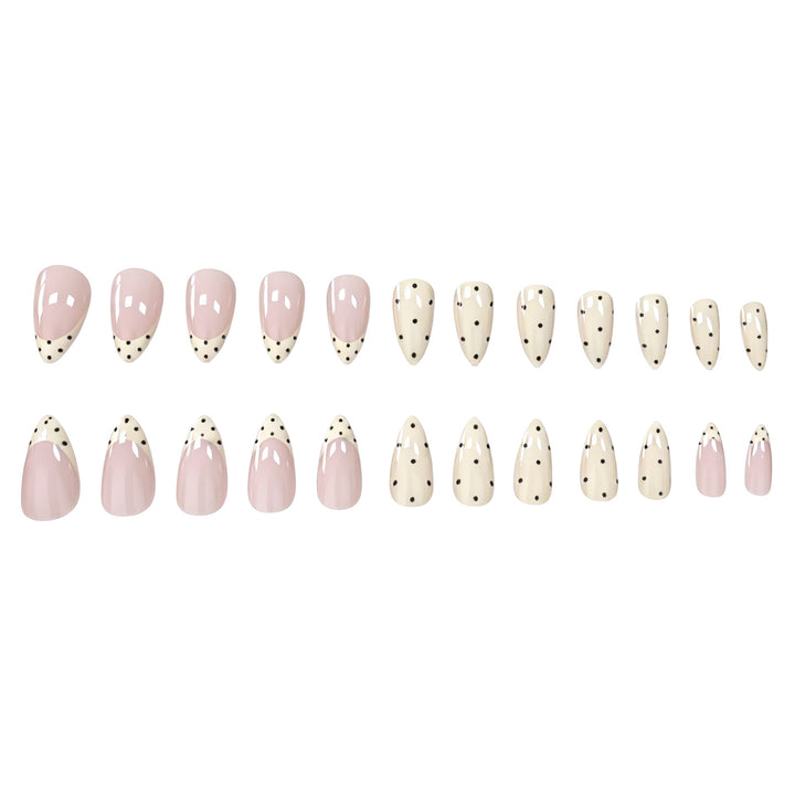Elegante gepunktete Nagelkunst-Verzierungen Karnz