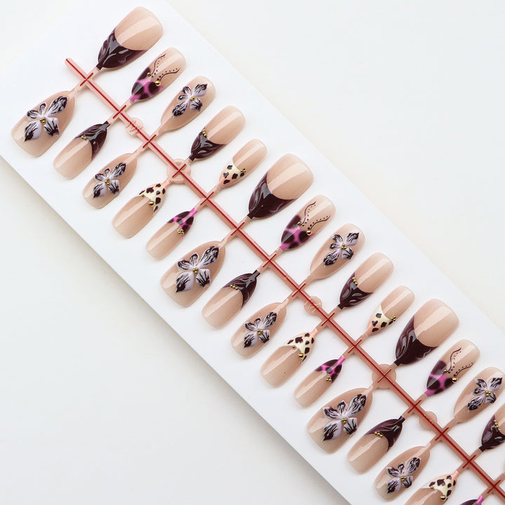 Modischer Press-On Nagelset